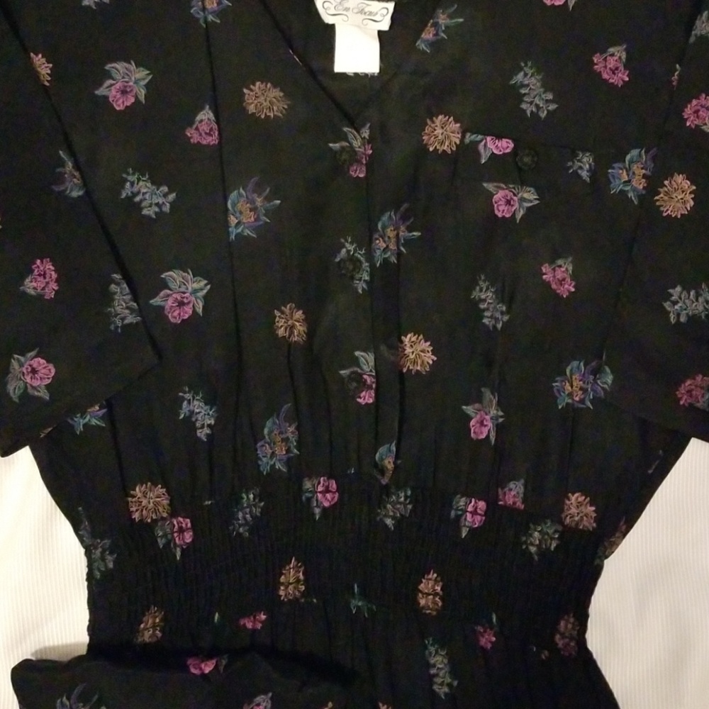 Jumpsuit - Picture 3 of 8